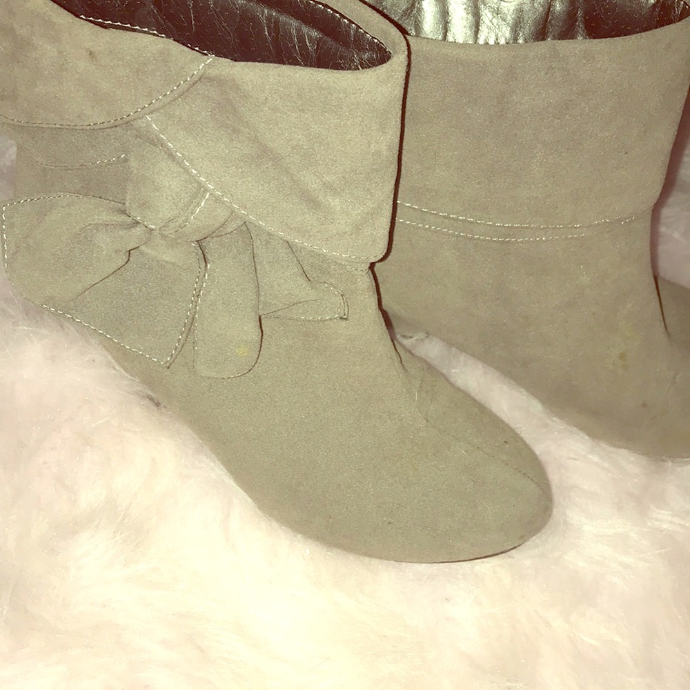 Grayish boots